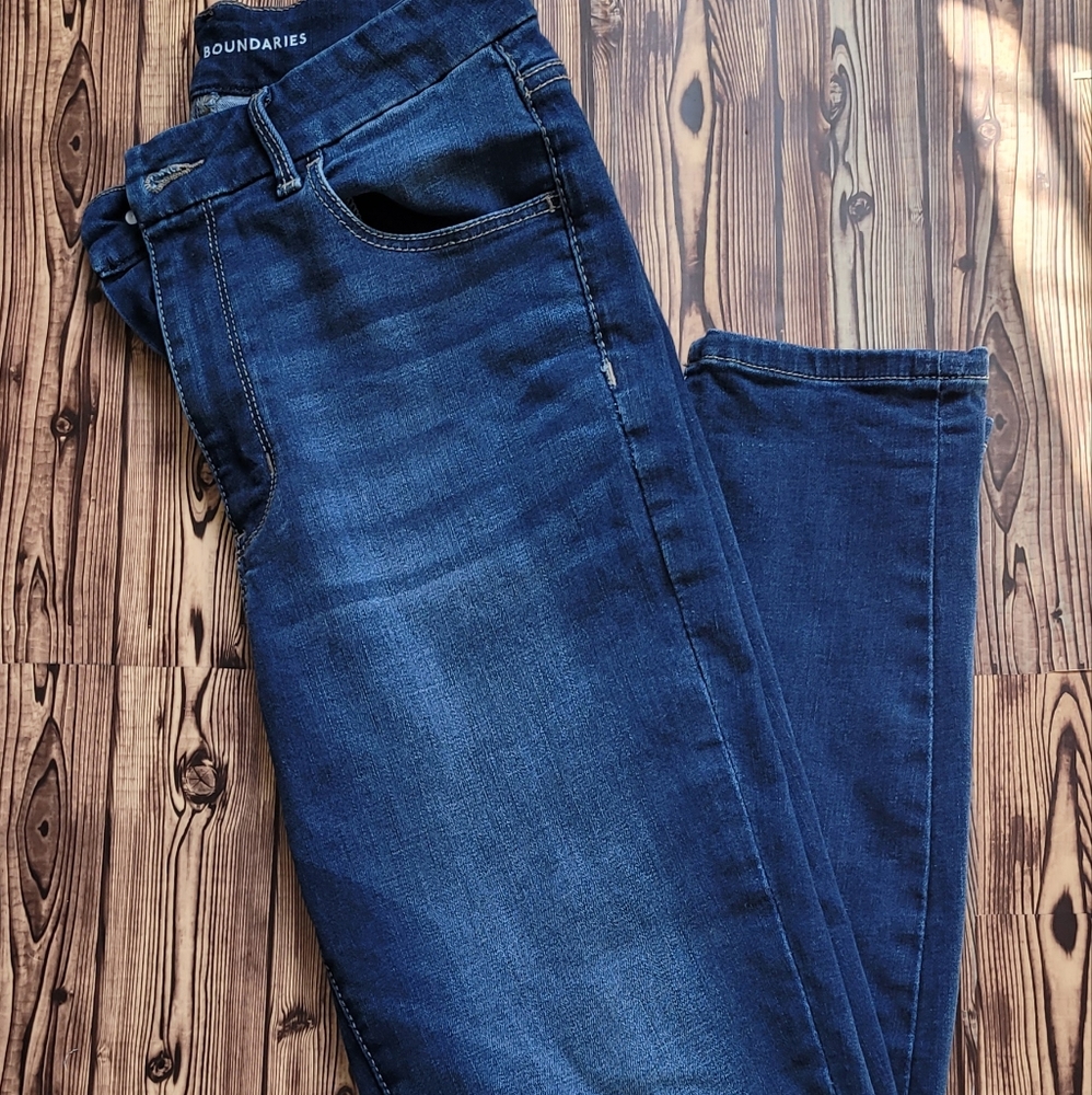 No Boundaries High Waisted Jeans Size 11 - Picture 3 of 7